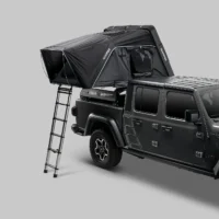 Skycamp 4.0 Duo åpent taktelt på pickup, skrått forfra